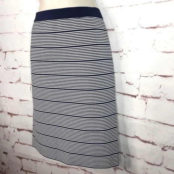 ROMEO + JULIET COUTURE Knit Navy & White Horizontal Stripes Pencil Skirt Size M - Picture 11 of 15